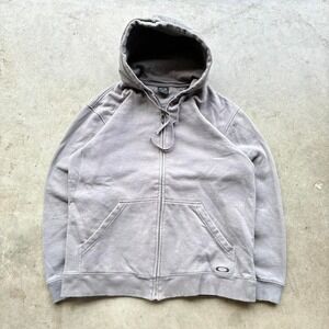Vintage boxy y2k medium Oakley grey zipup hoodie with a great fit and color